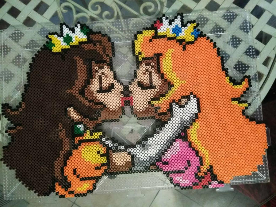Princess Lesbian Kissing page 9 full